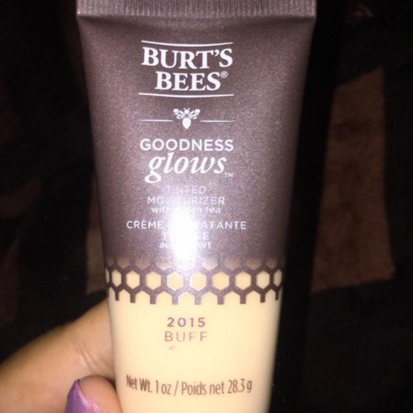 Burts bees foundation - Picture 1 of 1